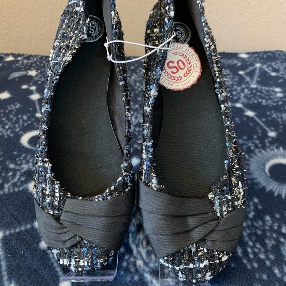 SO Kohls Flats Size 9 1/2 Women’s